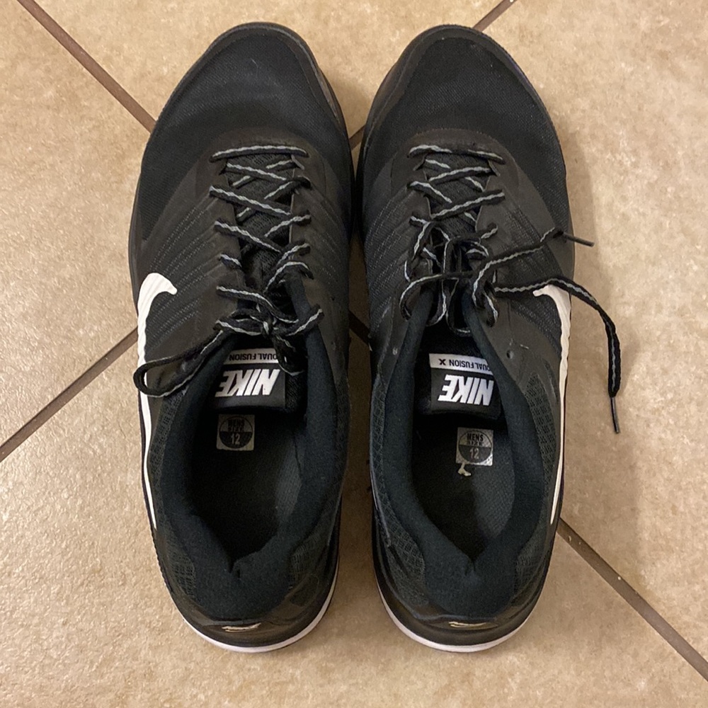 Nike Shoes - Picture 2 of 4